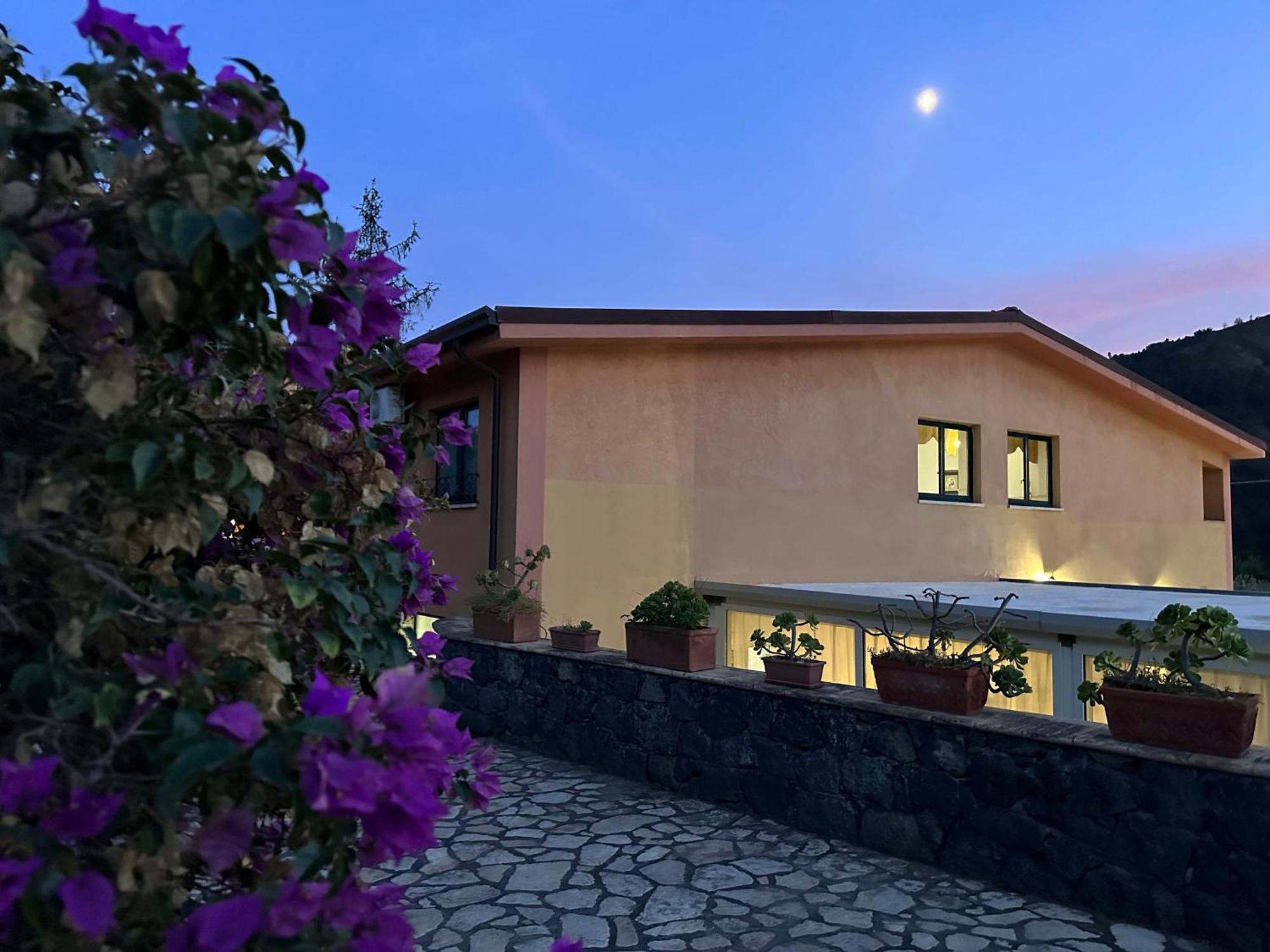 Casale Romano Resort E Relais Motta Camastra Ngoại thất bức ảnh