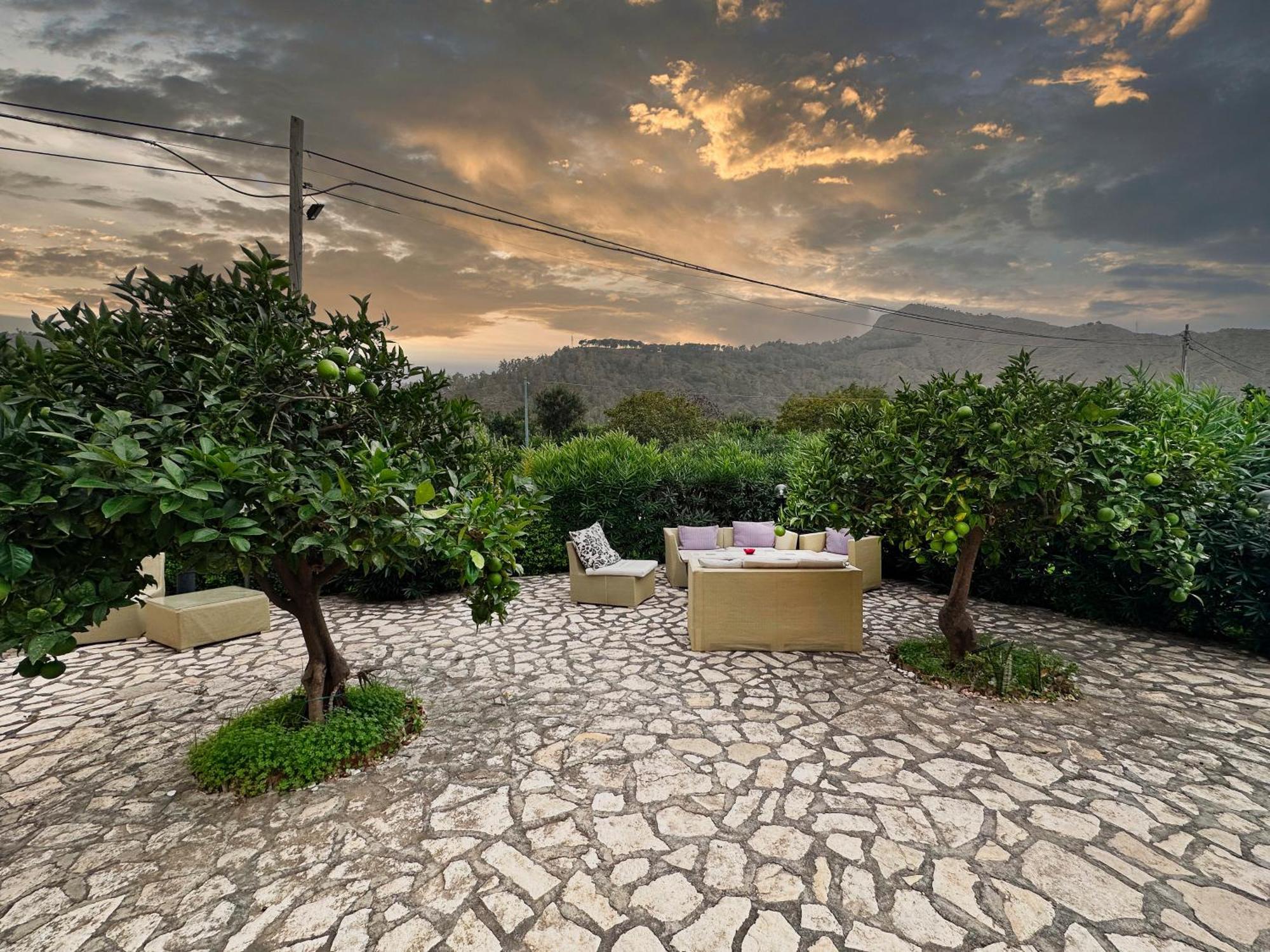 Casale Romano Resort E Relais Motta Camastra Ngoại thất bức ảnh