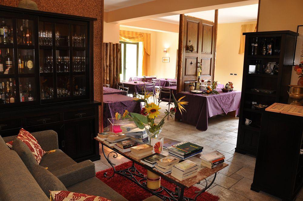 Casale Romano Resort E Relais Motta Camastra Ngoại thất bức ảnh