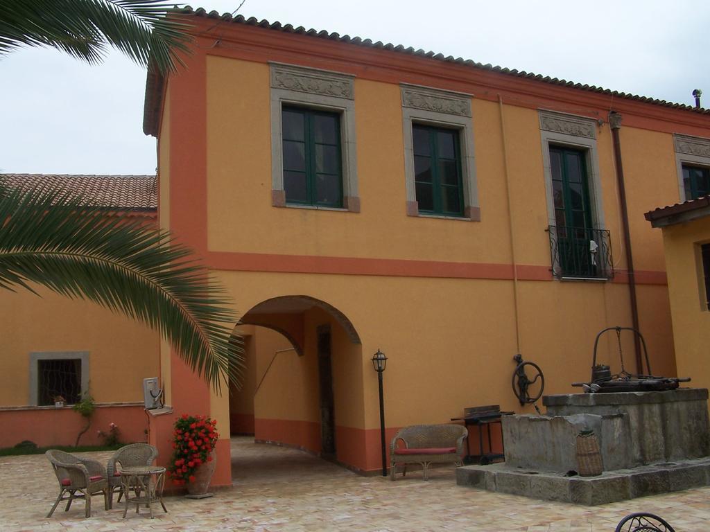 Casale Romano Resort E Relais Motta Camastra Ngoại thất bức ảnh